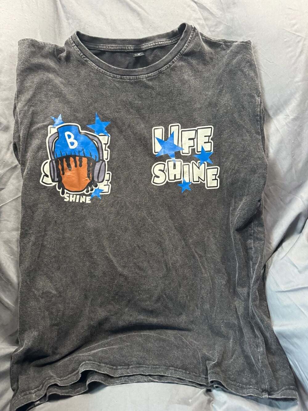 Manfinity Men's Retro Style Crew Neck T-Shirt With Double Graffiti Life Shine Pr